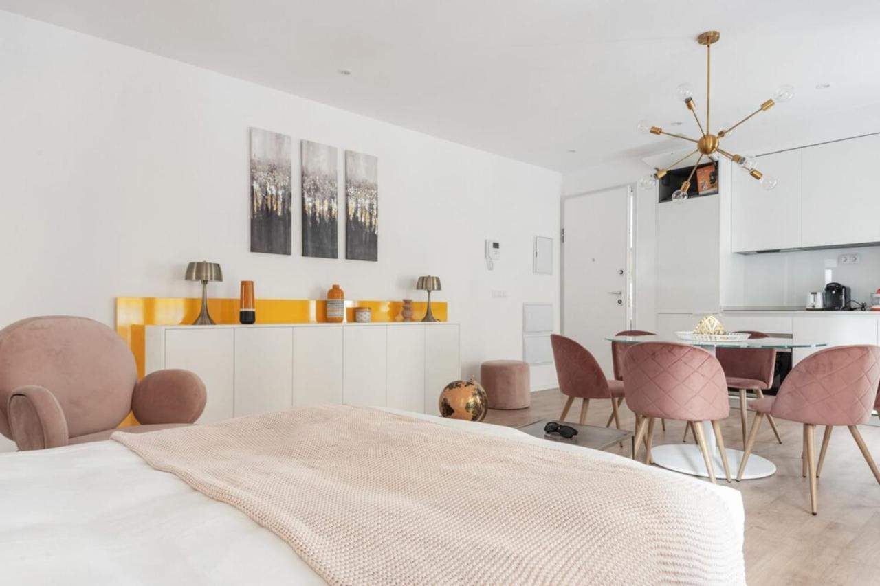 Incredible Design 2 Bedroom Apartment In Centro Madrid Exteriör bild