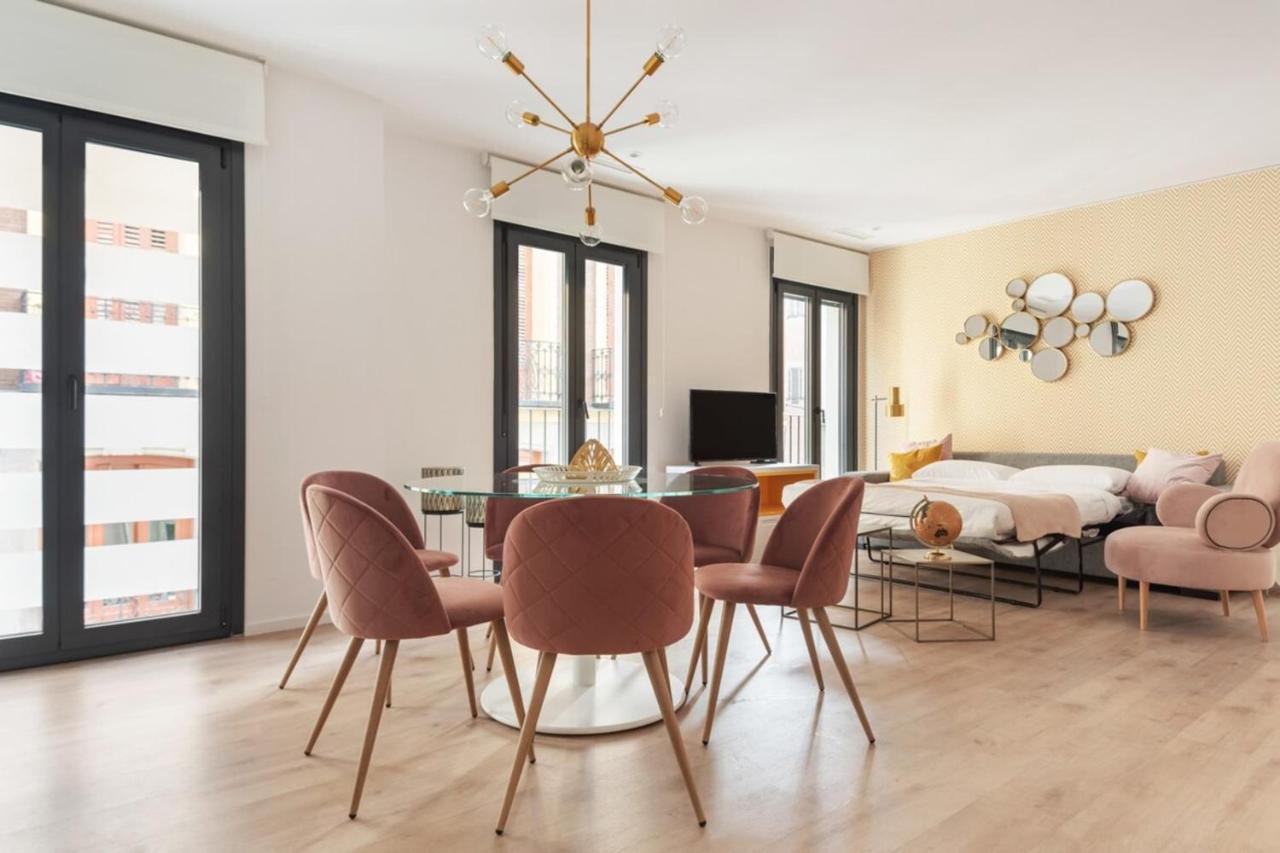Incredible Design 2 Bedroom Apartment In Centro Madrid Exteriör bild